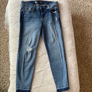 KUT from the Kloth Kurvy Diana Crop Skinny